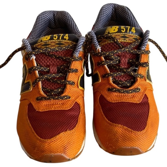 New Balance Orange Red Sneakers with Dynamic Design - Picture 2 of 8